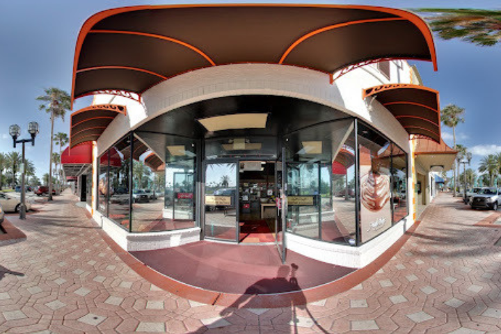 Things To Do Angell & Phelps Chocolate Factory